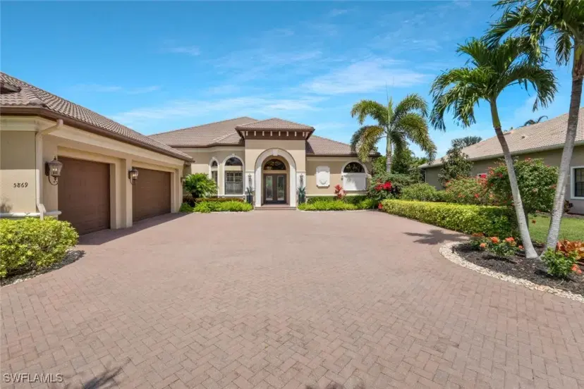 Picture of 5869 Hammock Isles Cir, Naples FL 34119