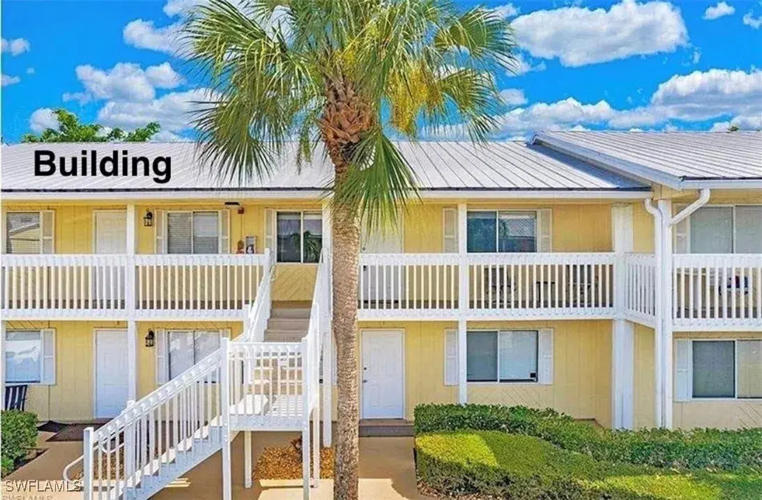 Picture of 4605 Bayshore Dr G8, Naples, FL 34112