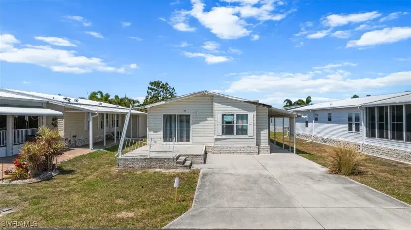 Picture of 5270 Manatee Bay Ln, Fort Myers FL 33905