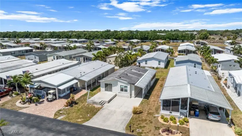 Picture of 5270 Manatee Bay Ln, Fort Myers FL 33905