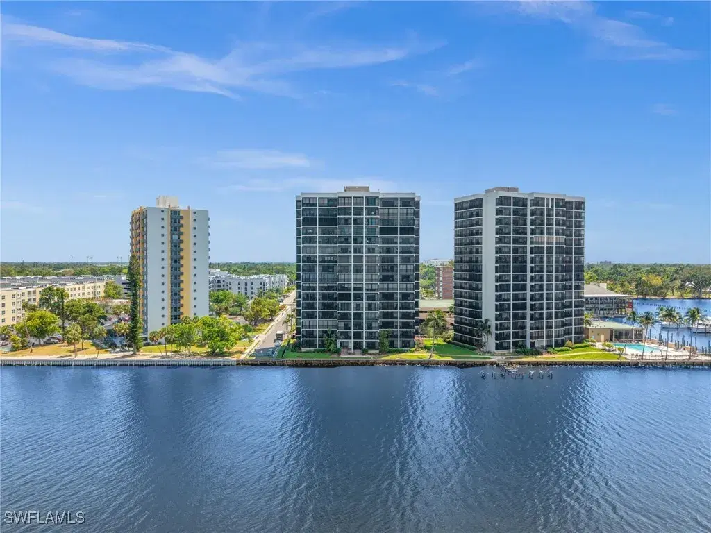 Picture of 1900 Virginia Ave 902, Fort Myers, FL 33901