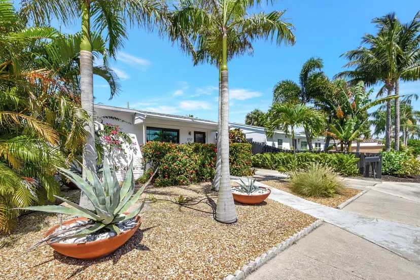 Picture of 1717 N Ocean Breeze, Lake Worth Beach FL 33460