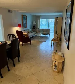 Picture of 2038 Newcastle B 2038, Boca Raton, FL 33434
