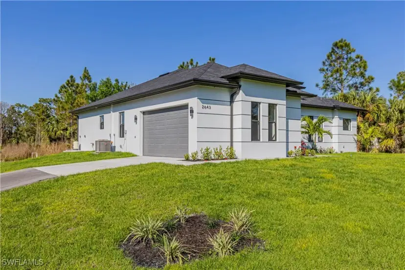 Picture of 157 Everglades Blvd S, Naples FL 34117