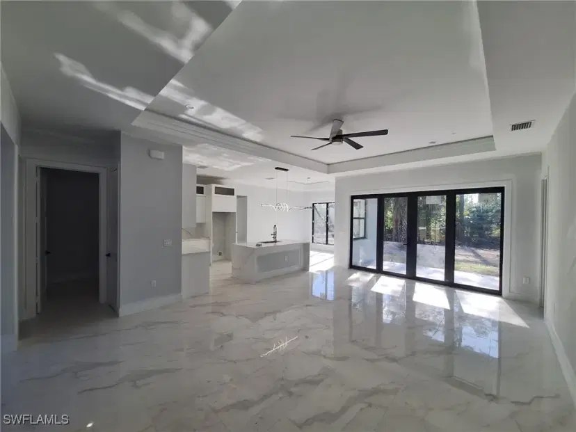 Picture of 157 Everglades Blvd S, Naples FL 34117