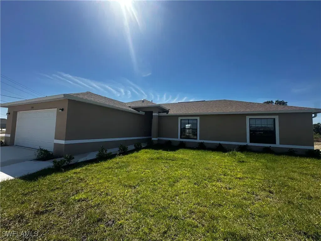 Picture of 1300 S Gator Cir, Cape Coral, FL 33909