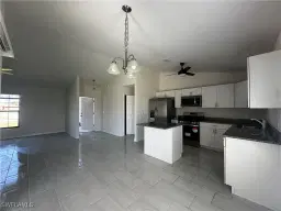 Picture of 1300 S Gator Cir, Cape Coral, FL 33909