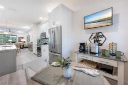 Picture of 4843 Hampshire Ct 2-304, Naples, FL 34112