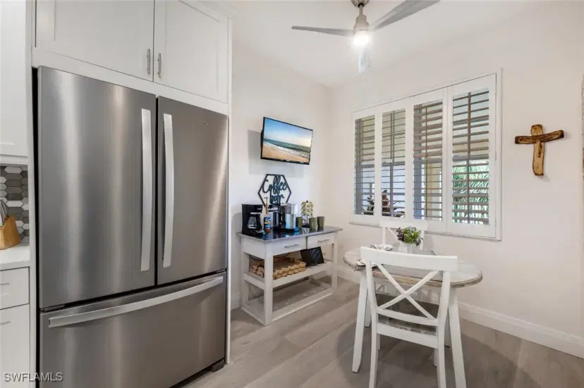 Picture of 4843 Hampshire Ct 2-304, Naples FL 34112