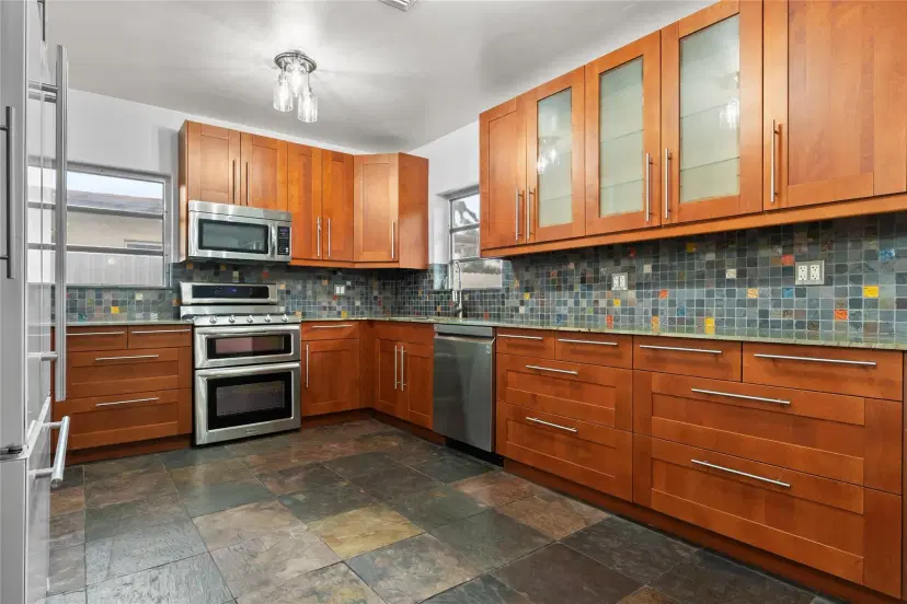 Picture of 6630 W 5Th Pl, Hialeah FL 33012