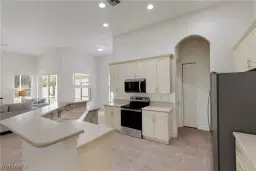 Picture of 14516 Sterling Oaks Dr, Naples, FL 34110
