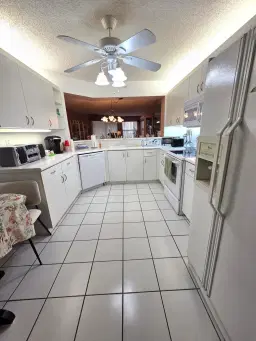 Picture of 7731 Granville Drive 204, Tamarac, FL 33321