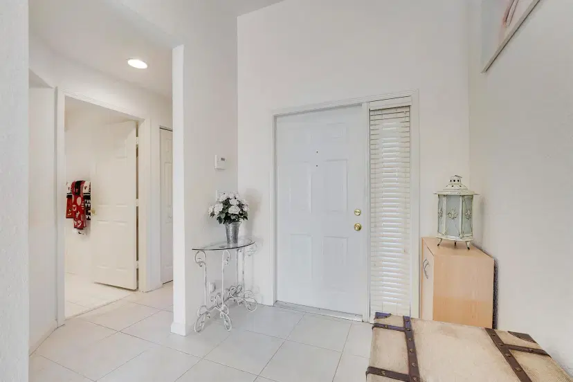 Picture of 8218 Palm Gate Drive, Boynton Beach FL 33436