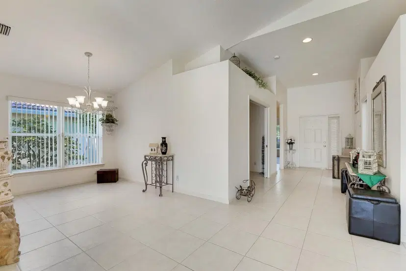 Picture of 8218 Palm Gate Drive, Boynton Beach FL 33436