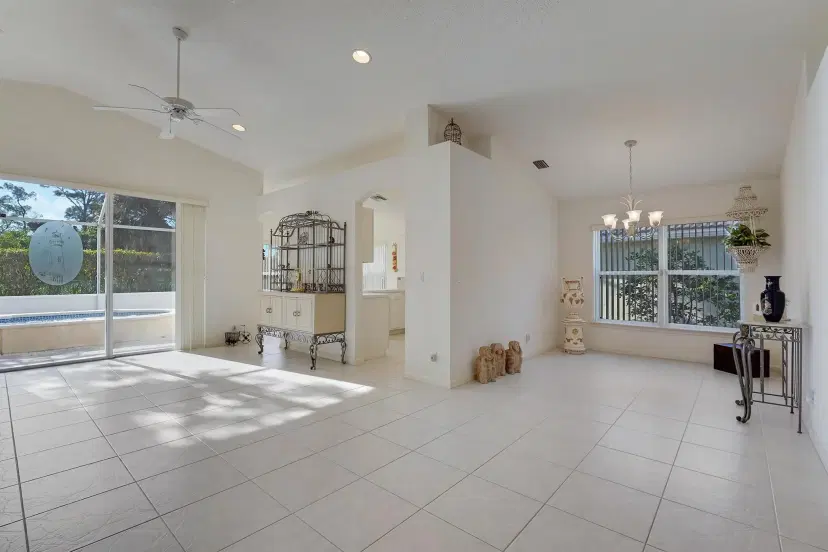 Picture of 8218 Palm Gate Drive, Boynton Beach FL 33436