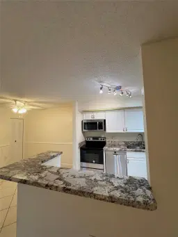 Picture of 10561 E Clairmont Cir 105, Fort Lauderdale, FL 33321