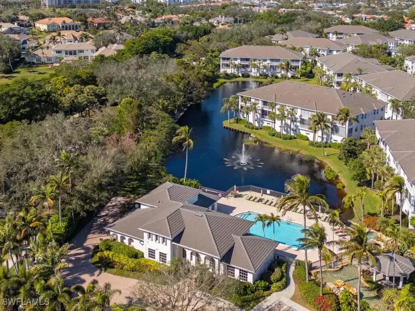 Picture of 830 Sailaway Ln 103, Naples FL 34108
