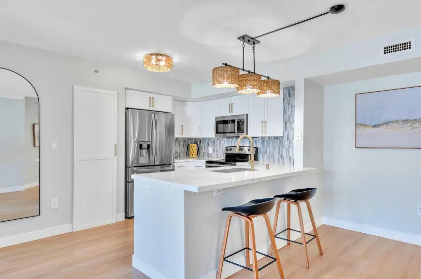 Picture of 1801 N Flagler Drive 809, West Palm Beach FL 33407
