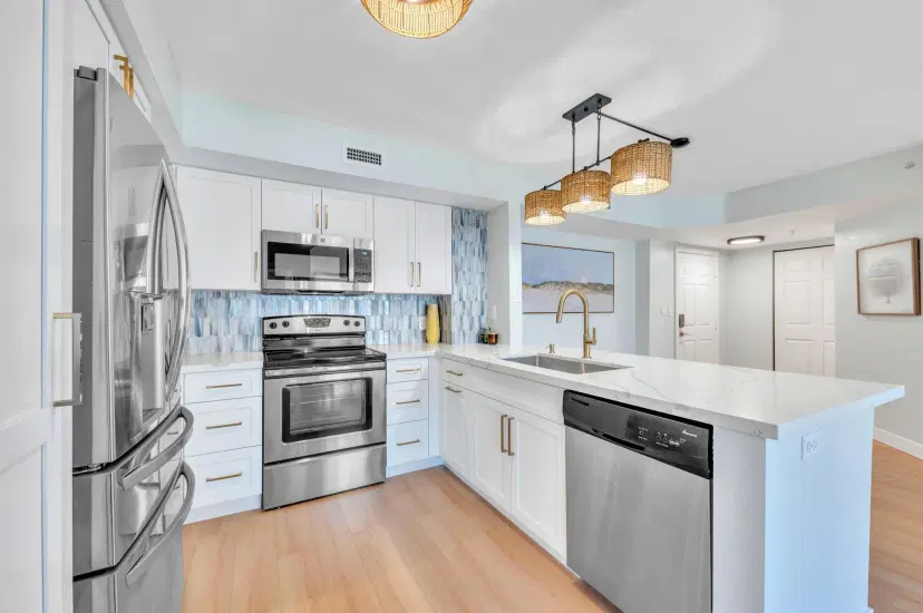 Picture of 1801 N Flagler Drive 809, West Palm Beach FL 33407