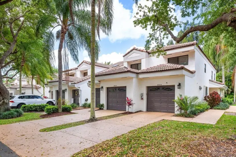 Picture of 2603 Aspen Way 2603, Boynton Beach FL 33436
