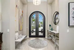 Picture of 6652 Costa Cir, Naples, FL 34113