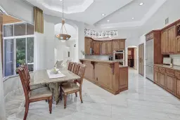 Picture of 2529 Eagle Run Cir, Weston, FL 33327