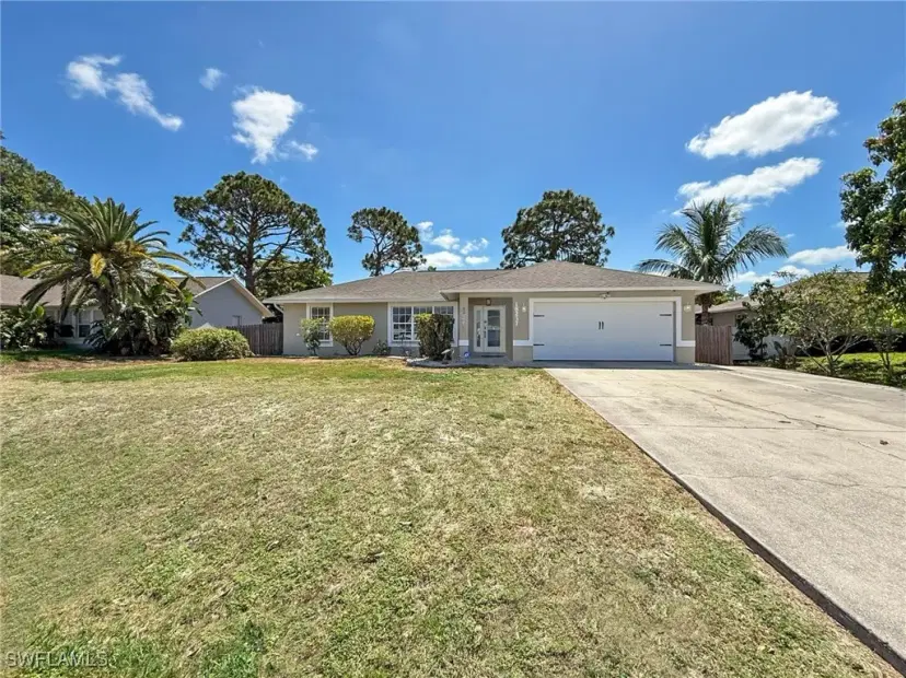 Picture of 18237 Apple Rd, Fort Myers FL 33967