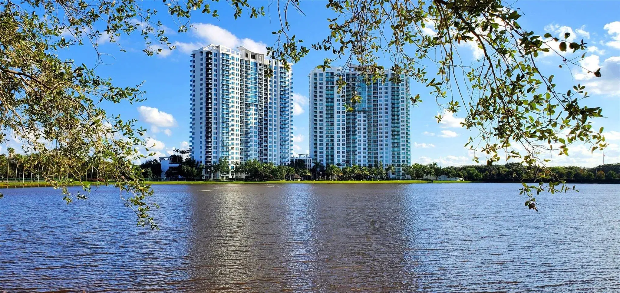 Picture of 2641 N Flamingo Rd 1105N, Sunrise, FL 33323