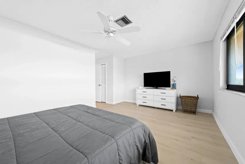 Picture of 3240 NE 11Th St 202, Pompano Beach FL 33062