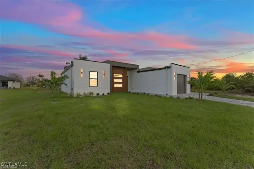 Picture of 729 Colyer St E, Lehigh Acres FL 33974