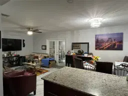 Picture of 16 Spinning Wheel Ln 16, Tamarac, FL 33319