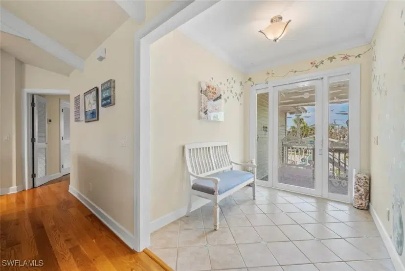 Picture of 330 E Gulf Dr, Sanibel FL 33957