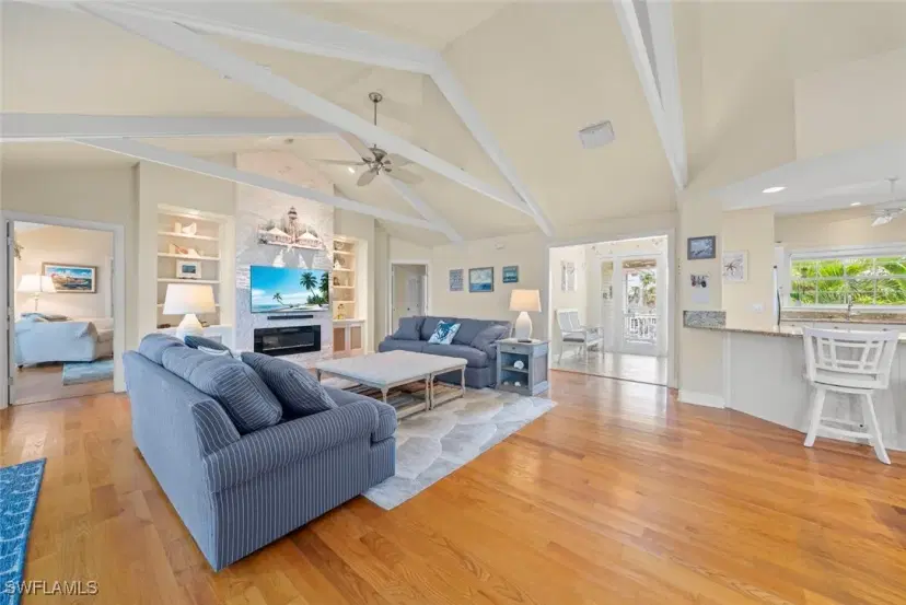Picture of 330 E Gulf Dr, Sanibel FL 33957