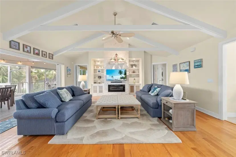 Picture of 330 E Gulf Dr, Sanibel FL 33957