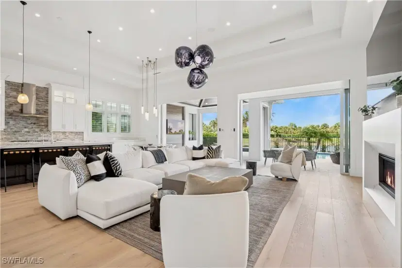 Picture of 3359 Fanny Bay Ln N, Naples FL 34114