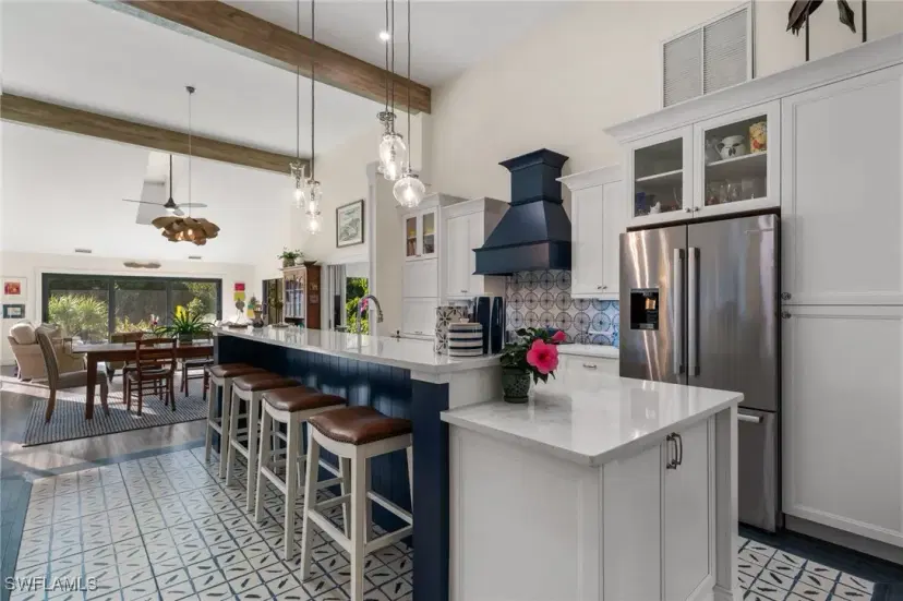 Picture of 397 Edgemere Way N 11, Naples FL 34105