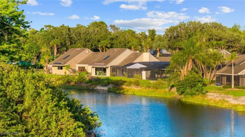 Picture of 397 Edgemere Way N 11, Naples FL 34105