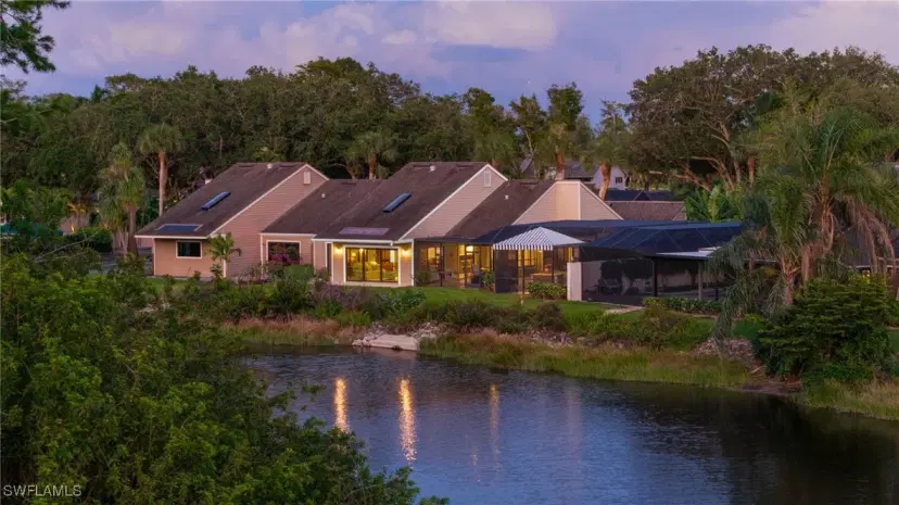 Picture of 397 Edgemere Way N 11, Naples FL 34105