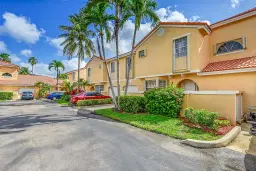 Picture of 11353 Lakeview Dr 5, Coral Springs, FL 33071