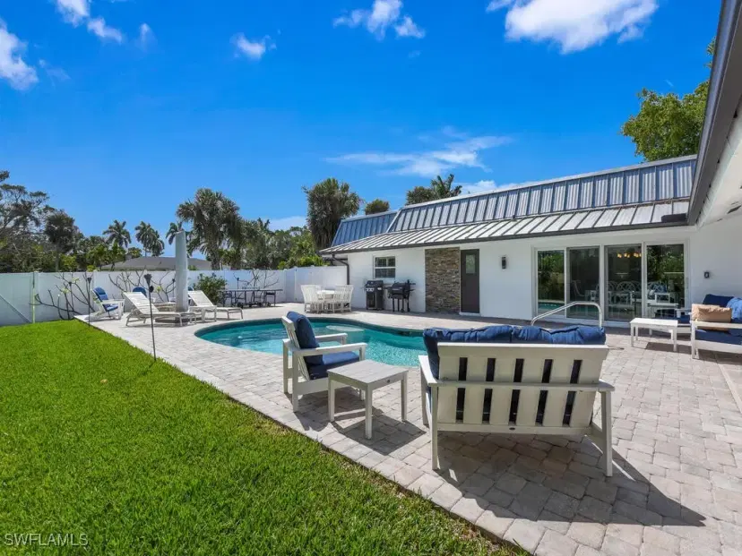 Picture of 6923 Old Whiskey Creek Dr, Fort Myers FL 33919