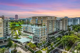Picture of 220 SE Mizner Boulevard 506, Boca Raton, FL 33432