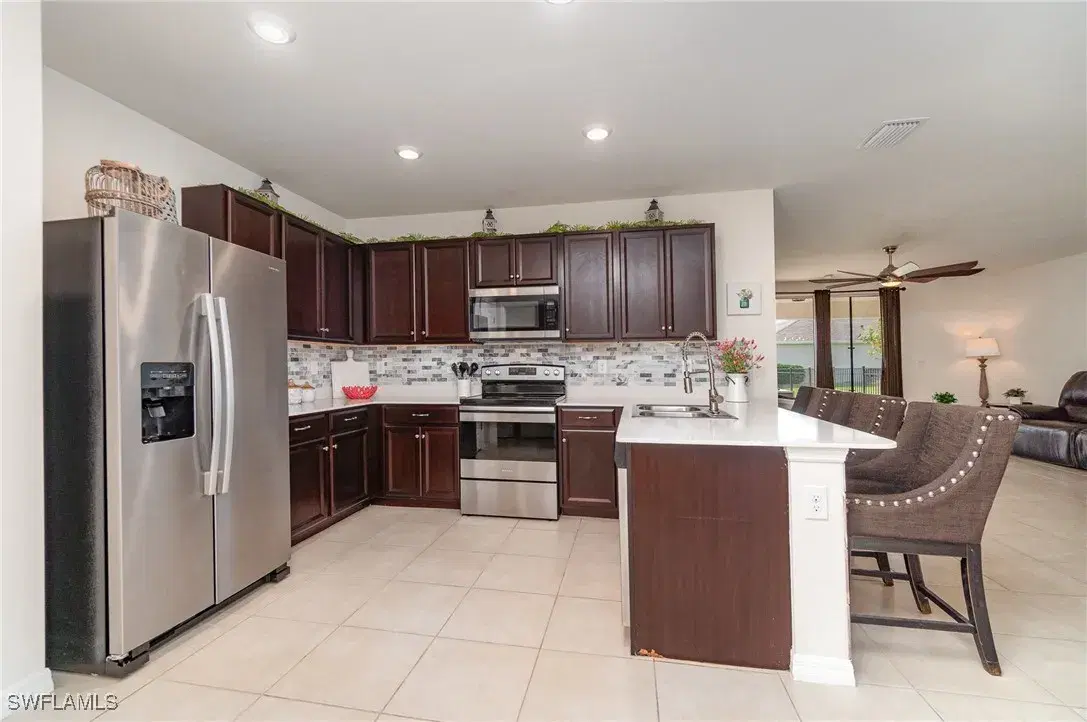 Picture of 20018 Fiddlewood Ave, North Fort Myers, FL 33917