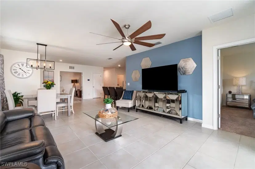Picture of 20018 Fiddlewood Ave, North Fort Myers FL 33917