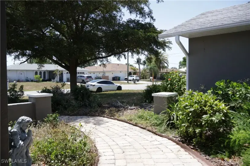 Picture of 1441 SE 19Th Ter, Cape Coral FL 33990