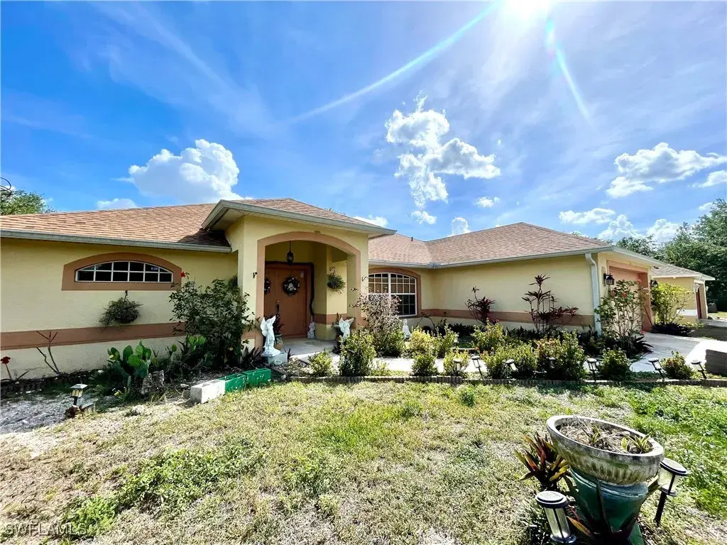 Picture of 2611 65Th St W, Lehigh Acres, FL 33971