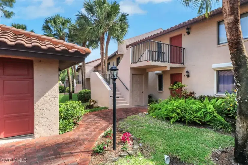 Picture of 3207 Horse Carriage Way 406, Naples FL 34105
