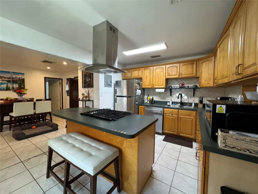Picture of 1007 N 31St Rd, Hollywood FL 33021