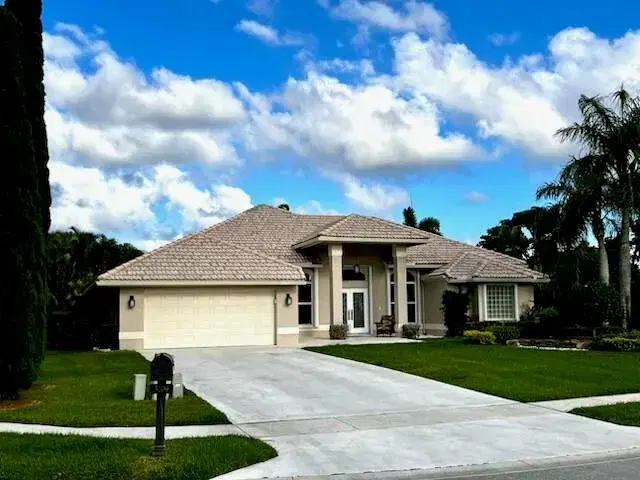 Picture of 5609 Lake Shore Village Circle, Lake Worth FL 33463