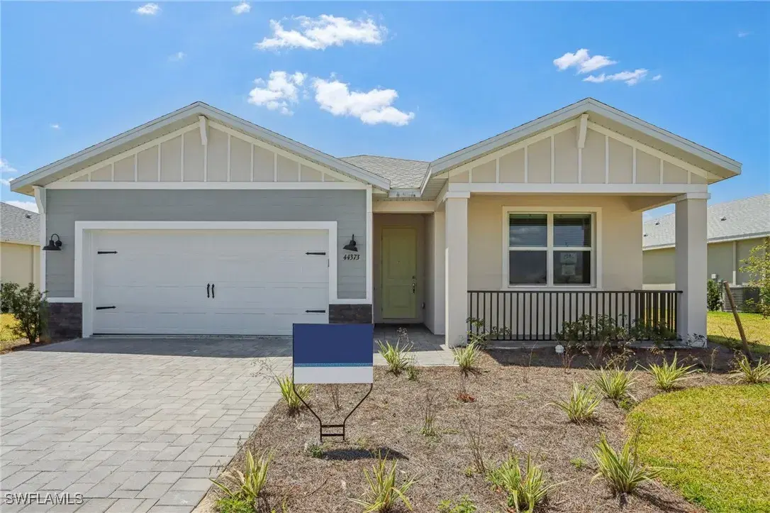 Picture of 44373 Frontier Dr, Punta Gorda, FL 33982