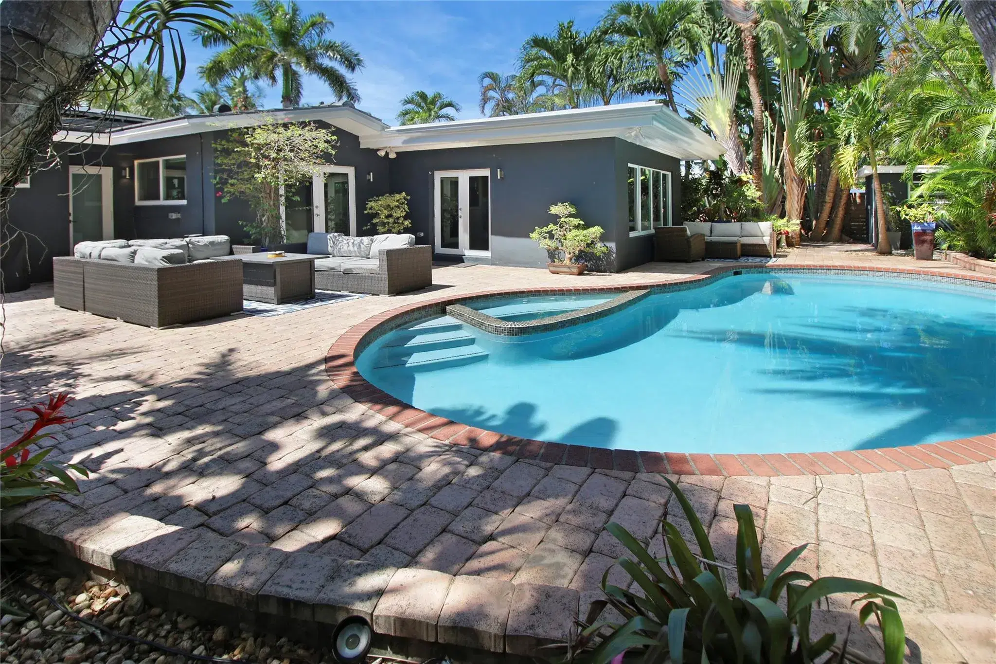 Picture of 2016 NE 22Nd St, Wilton Manors, FL 33305